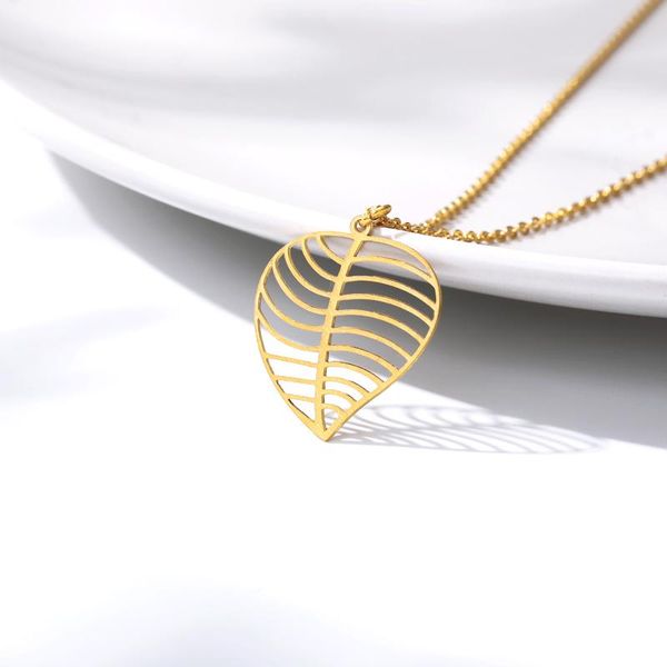 

pendant necklaces personality wild temperament leaves necklace women collares geometric gold chain pendents jewelry accessories mujer, Silver