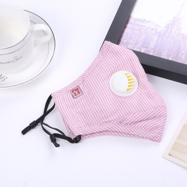 

pm2.5 smog in stock cotton dustproof protective and breathing valve mask can be inserted filter 9ooa