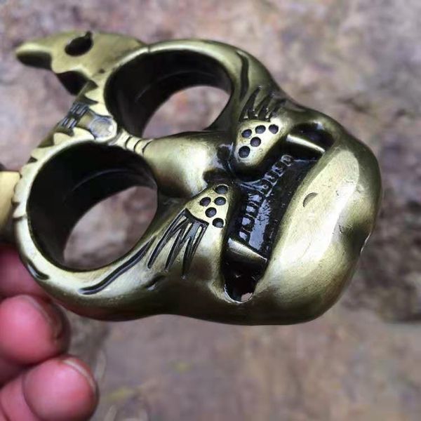 

20 finger tiger four-finger self-defense weapon four-finger self-defense non-slip hand support aluminum alloy self-defense equipment125