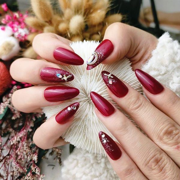 

false nails 24pcs long stiletto nail tips cusp detachable fake rhinestone glitter red artificial with glue for girls, Red;gold
