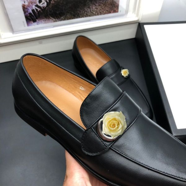 

designer luxury brands mens pointed toe dress shoe mens patent leather black shoes wedding dress shoes 2020 oxford shoes for men