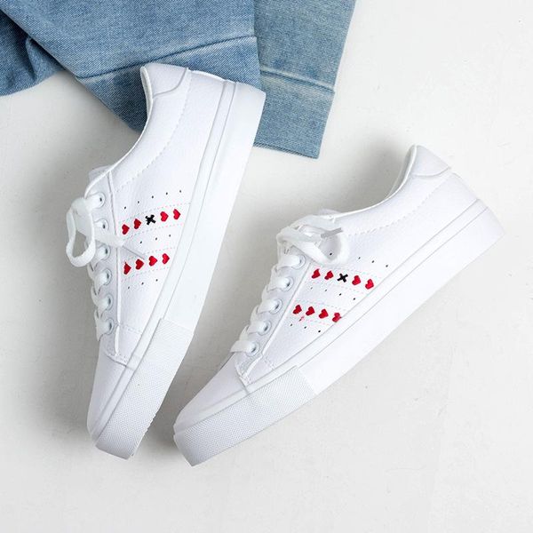 

woman shoes 2020 spring new fashion high casual leather shoes comfortable cute heart flats sneakers women's vulcanized, Black