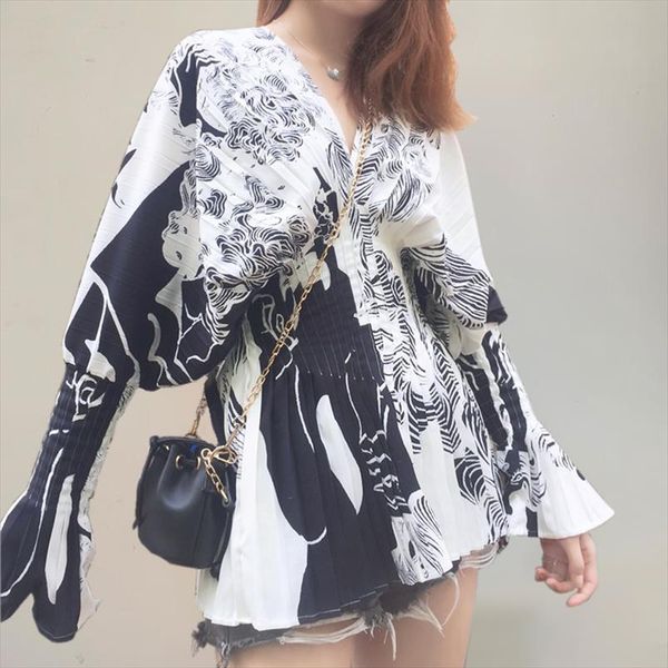 

ewq] 2020 autumn pleated waist v neck printed shirt ins design sense horn sleeve long sleeve female plus size purple blusas, White
