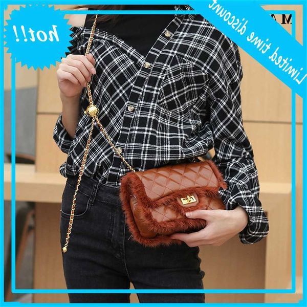 

maidudu women's 2020 new versatile xiaoxiangfeng mink maolingge chain fangpang jinzhu messenger bag