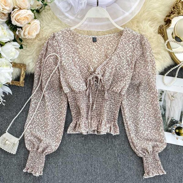 

2020 green/red/beige flower print blouse women summer vintage v-neck drawstring lantern long sleeve shirts for female new1, White