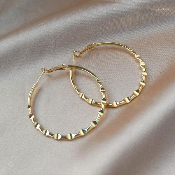 

exquisite fashion gold large circle women's earrings jewelry metal retro exaggerated round earring temperament ladies earrings1, Golden;silver