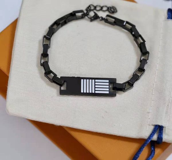 

2021 new designers bracelet for women bangle titanium steel fashion bracelet for women and men jewelry gifts for christmas bracelets, Golden;silver