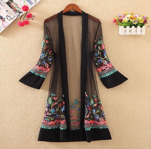 

новые женщины цветочные вышитые длинные куртки летнее net cardigan повседневная длинные рукава тонкая грузоподъемные женщины винтаж пляж бел, Black;brown