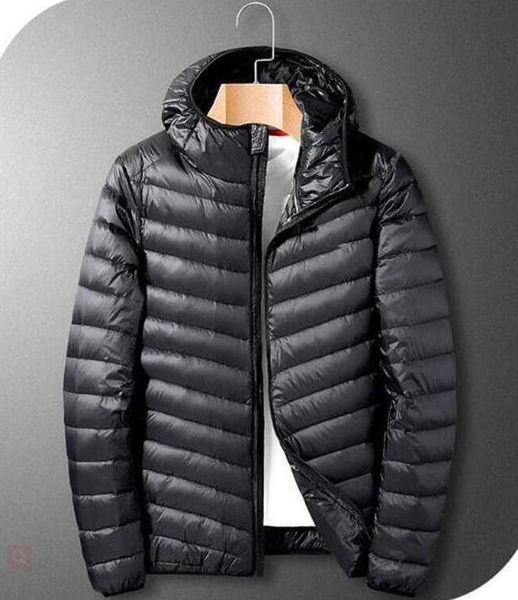 2024 Herren -leichte 90% Down Jacke mit Kapuzenpuffer Parka Mantel neue Schichten Jacken