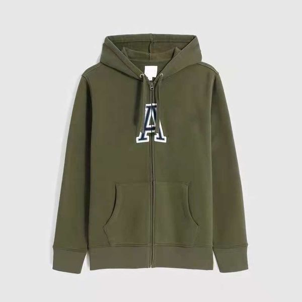 

the new men's sweater classic plus velvet patch laser embroidery a popular fashion item and the upper body effect is superb, Black