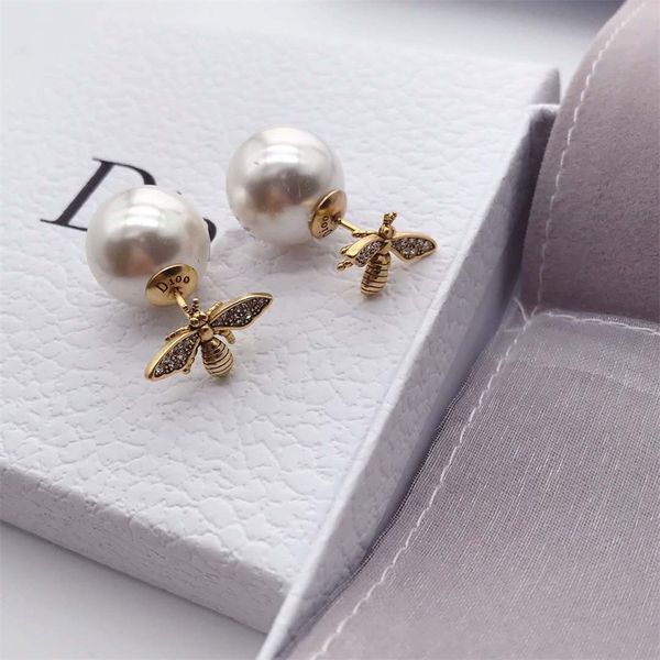 

little bee earrings female pearl silver needle versatile star with bronze jewel luxury_cugd, Black