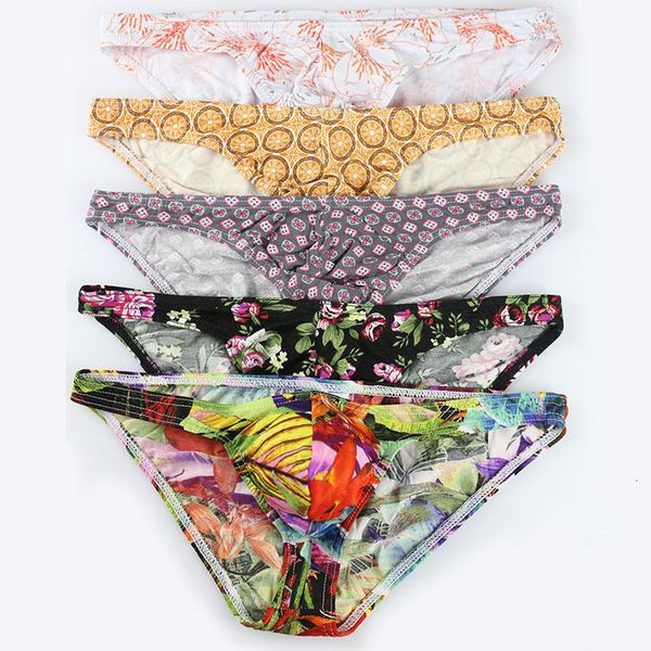 

printed cotton sweat-absorbent underwear, breathable men's briefs, cool, comfortable and fashionable, Black;white