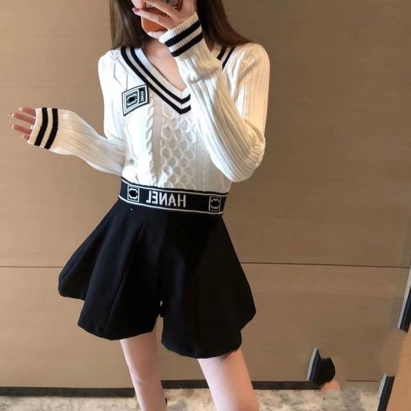 

2020 autumn winter new alphabet ribbon v-neck knit sweater for women stretch slim fit versatile blouse,ing, White