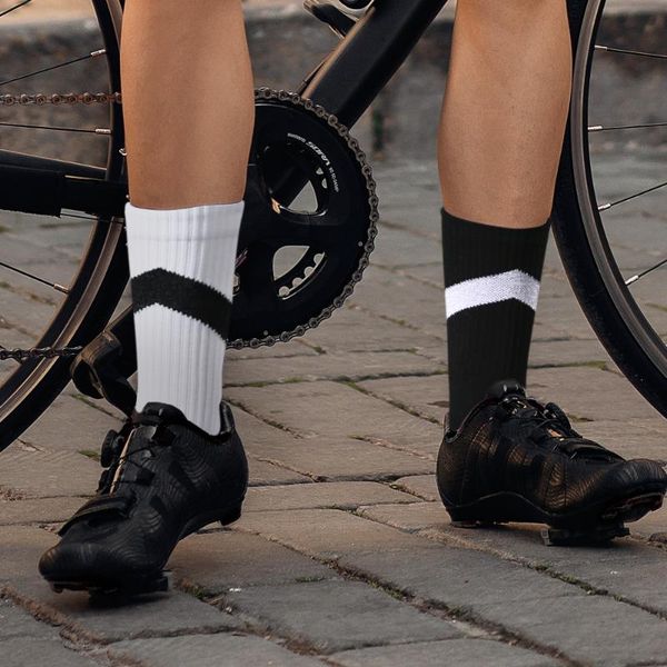 

sports socks santic men cycling reflective sport breathable road bicycle sock mtb outdoor size w0p067, Black