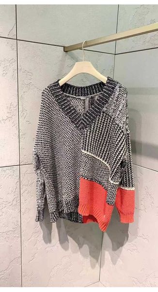 

women's sweaters niche design 2021 autumn winter new loose color matching thick needle v-neck sweater women's pullover asymmetric, White;black