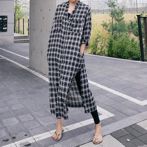 

lanmrem 2020 summer new fashion temperament women loose plus casual plaid over the knee cotton long sleeved shirt tc199, White