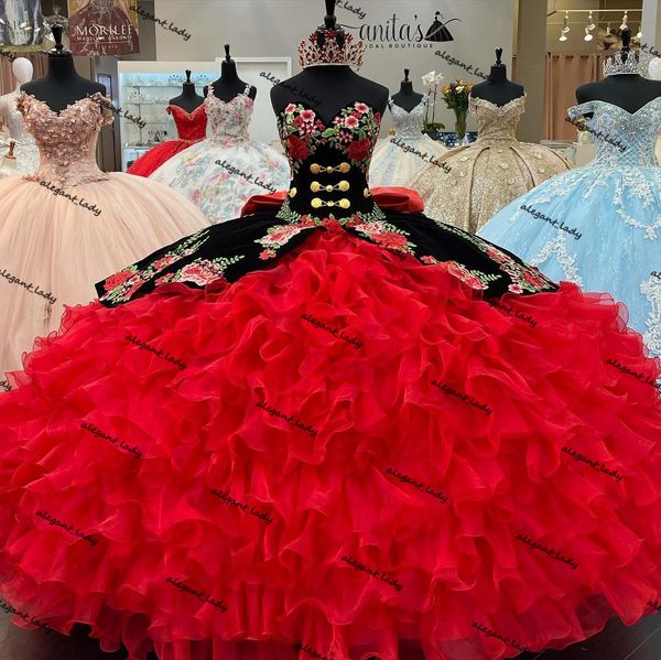 Schwarz-rote Prinzessin Quinceanera-Kleider 2021, Samt, Stickerei, Schnürkorsett, Gothic-Rüschen, abgestufte Maskerade-Partykleider