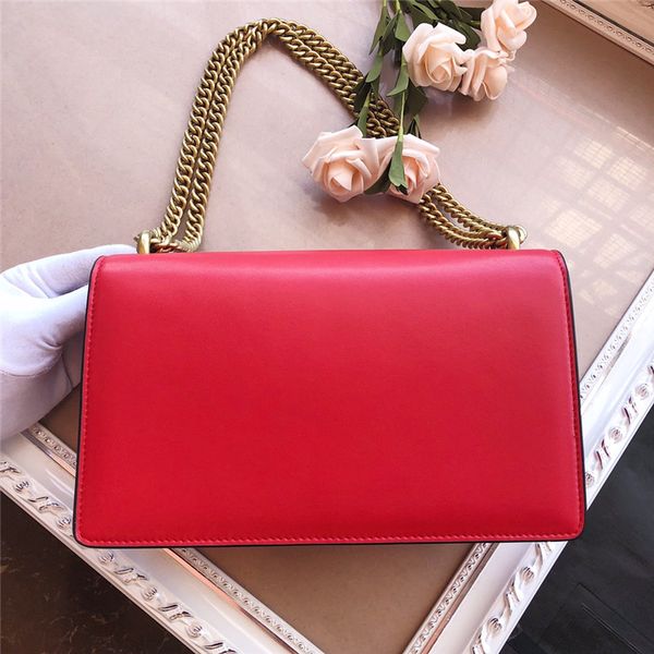 

classic one-shouldered handbag in a fashionable leather womens purse will be a seller in 2020