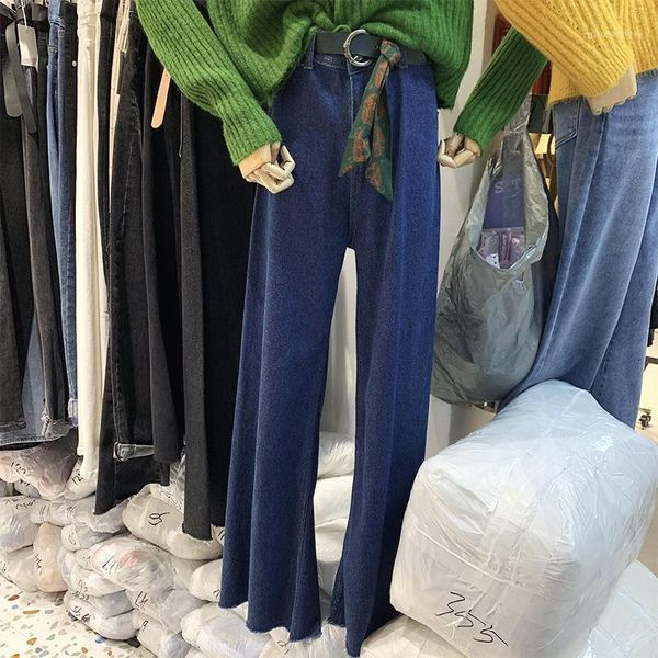 

blue high-waisted cowgirl's fall collection of loose, versatile wide-leg pants and straight pants with a belt1