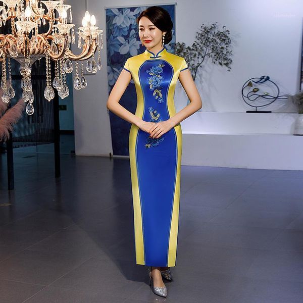 

big size 3xl 4xl 5xl 6xl new arrival vintage short sleeve cheongsam women formal long dress embroidery flower rayon qipao1, White;black