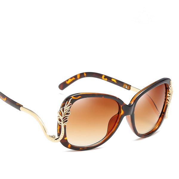 

new lady's sunglasses fashion trend big frame frog curved metal branch decoration mirror leg anti uv glasses, White;black