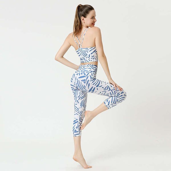 

new style suit women print yoga capris beauty back sports bra fitness set, Gray