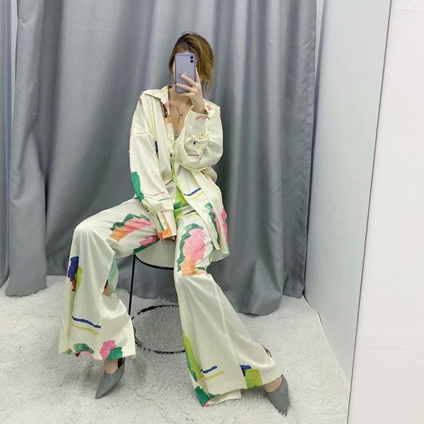 

spring and summer 2020 new temperament commuting printing large size lapel loose slim fashion simple women's chiffon shirt, White