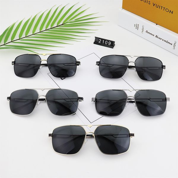 

mens retro steampunk circle vintage round flip up sunglasses women men punk style sunglass metal frame lo&is 2109 sun glasses male uv400, White;black