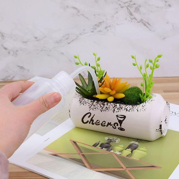 

500ml environmental protection thickened plastic watering can alcohol volumetric flask elbow squeeze out water good sealing b1