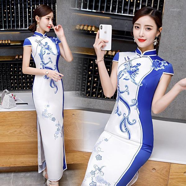 

2020 short sleeve summer long dress qipao silk satin traditional chinese style elegant blue and white porcelain cheongsam dress1, Red