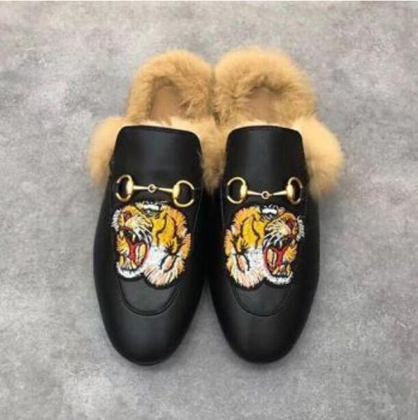 

совершенно новые мужчины 2021 кожаный большой размер мужской тапочки с замшевым бархатом зимние тапочки кафедры плоские 48-46 евро с коробко, Black