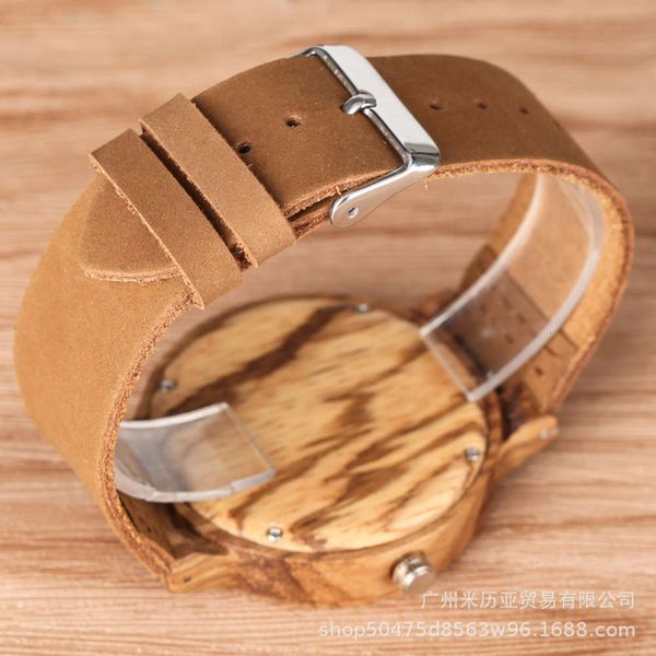 

polar new watch 3d trend creative bear literal men's watch, Slivery;brown