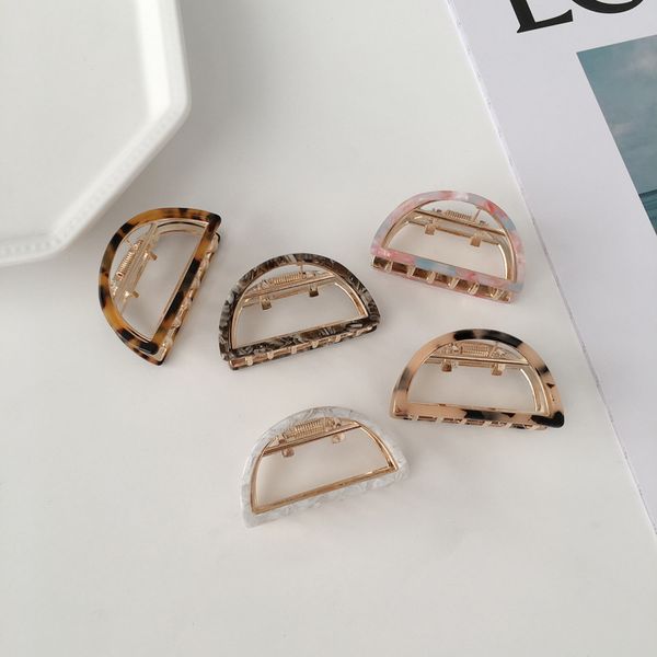 

10 шт. / лот среднего размера половина круглых волос когти уксусную кислоту полые коричневые зажимы для женщин scrunchies хвост металлически, Slivery;golden