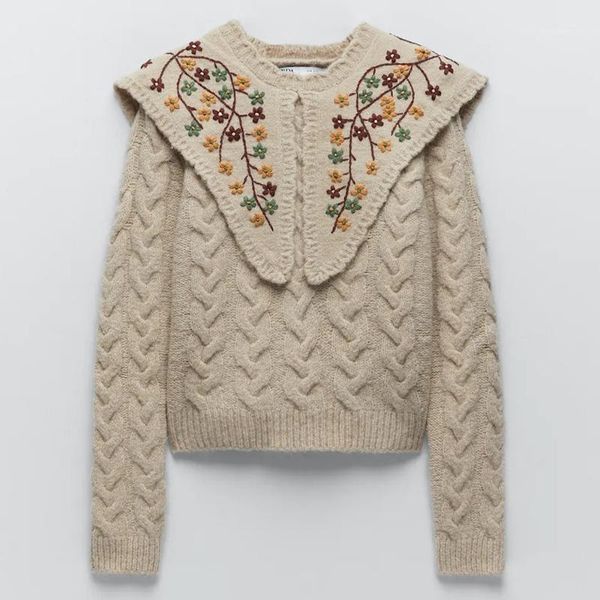 

embroidery white long-sleeved retro loose ladies shirt floral cable knitted pullover autumn and winter sweater1, White;black