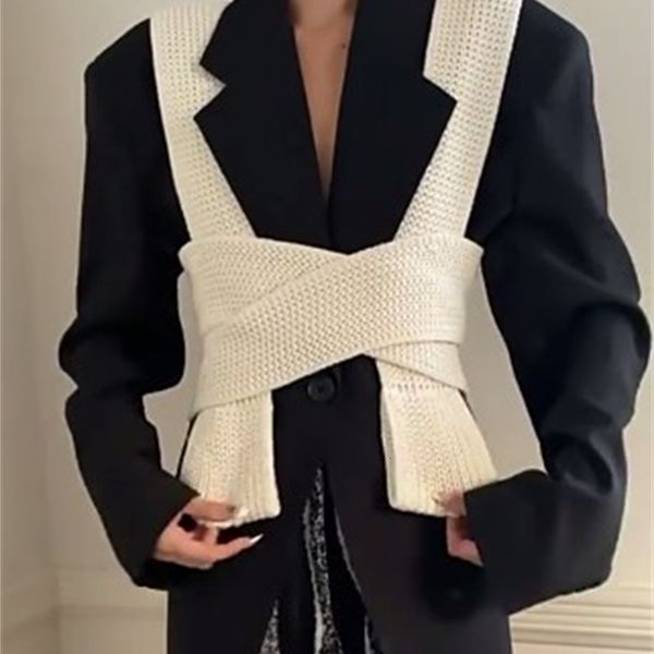 

da 2293b 2021 cross knit outer wear base woolen vest, White;black