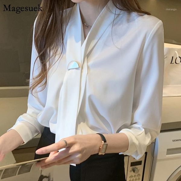 

2020 autumn new long sleeve satin women blouses v-neck pullover white blouse women solid button casual shirts blusas 110541