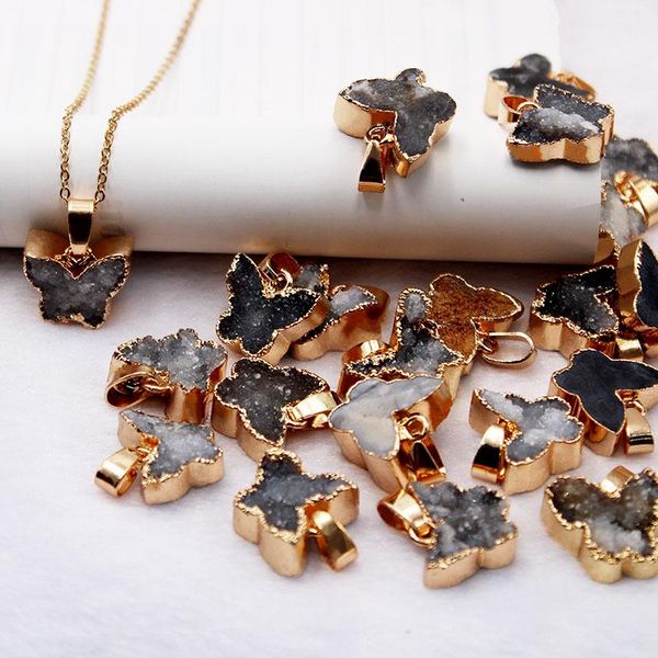 

Unpolished Raw Healing Crystal Stone Heart Pendant Necklace Butterfly Necklaces Reiki Natural Quartz Jewelry for Women 1pcs, Silver