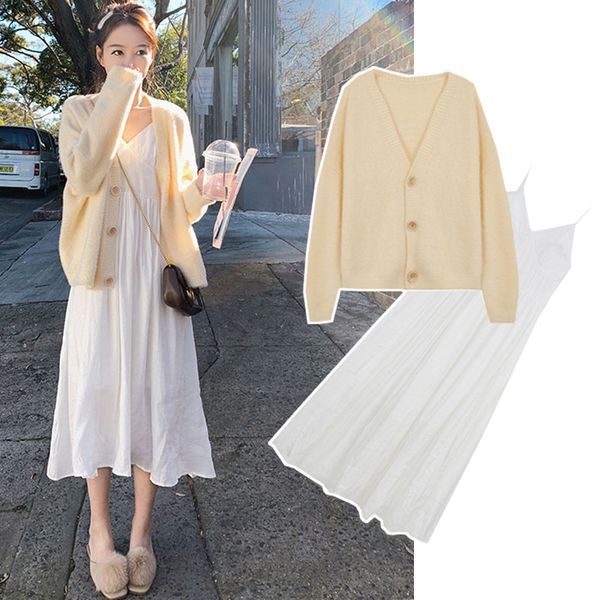 

pregnant women's autumn and winter suit go out fashion mother 2020 new sweater net red foreign style dress two piece, White