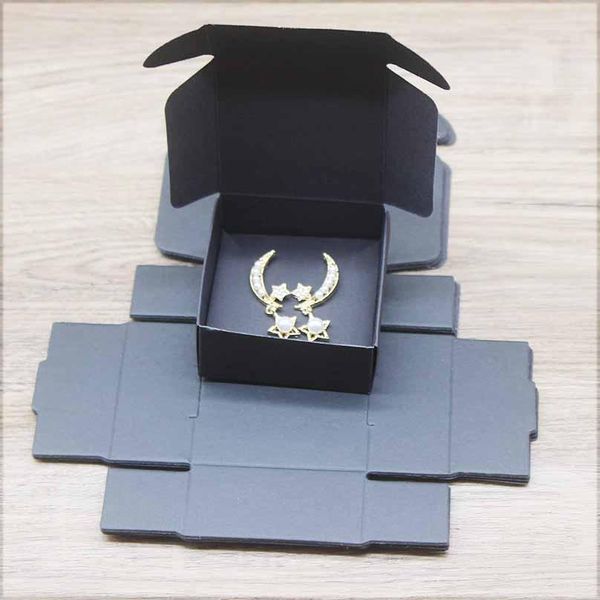 

1lot 10 box 10 шт. внутренняя карта 65x65x30mm белый черный крафт прозрачный ожерелье серьги коробки ювелирные изделия ожерелье набор диспле