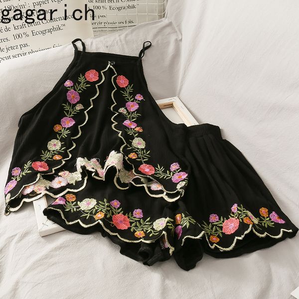 

gagarich women retro two piece set vintage embroidered flower off-shoulder halter short strap ladies high waist slim shorts lj201126, White