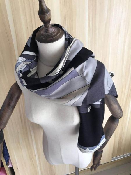 

scarves 2021 arrival winter autumn classic design70% cashmere 30% silk scarf 140*140 cm big warm shawl wrap for women lady girl, Blue;gray