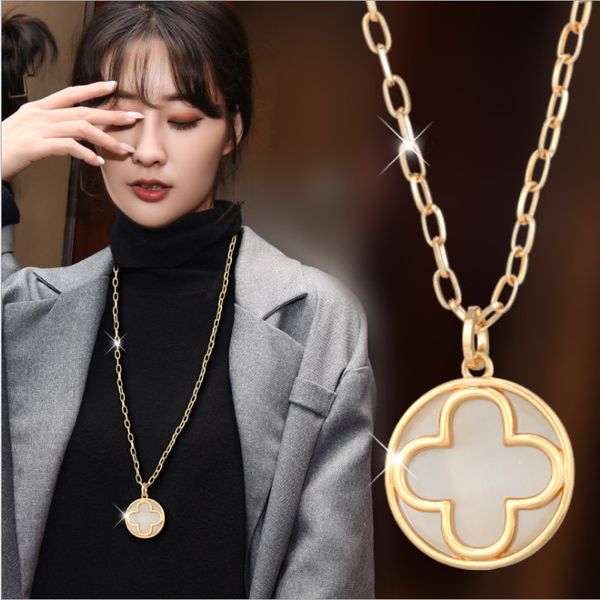 

2021 autumn winter all-match sweater chain women's high-end long section two way worn hollow brass gold four-leaf clover necklace, Silver