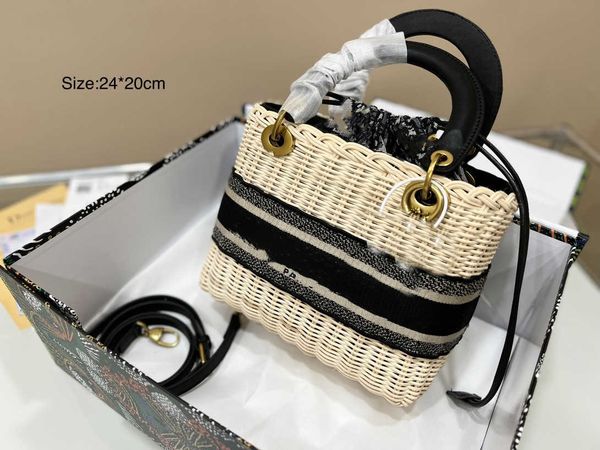 

key-2 luxury brand exclusive custom bag + package bag elegant texture wen wan, the weave design is high quality