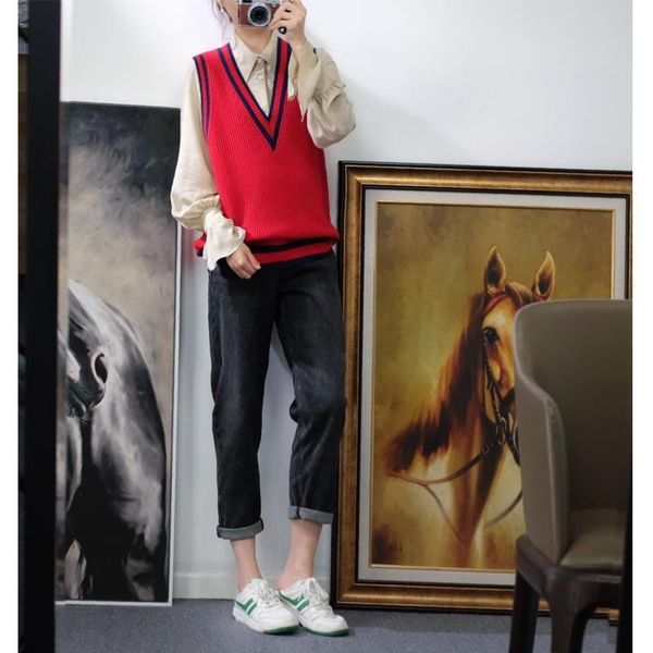 

2021 spring and autumn new v-neck vest wool knitted vest sleeveles sweater wear large size female college style women, Black;white