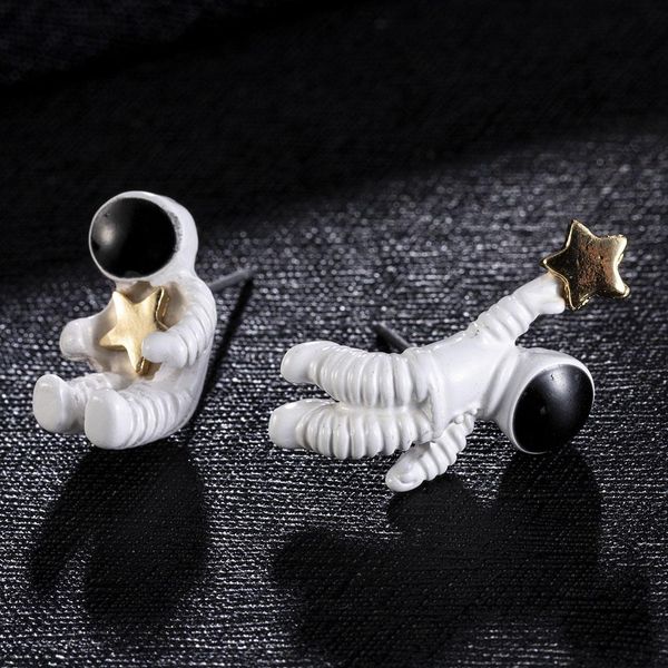 

симпатичные звезды астронавтов серьги-гвоздики мода дамское пространство маленький мужчина пентаграмма контрактная серьга в день святого вал, Golden