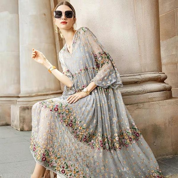 

2021 new summer mesh floral embroidery v-neck flare sleeve dress women big swing patchwork pleated dresses plus size 4xl s52, Black;gray