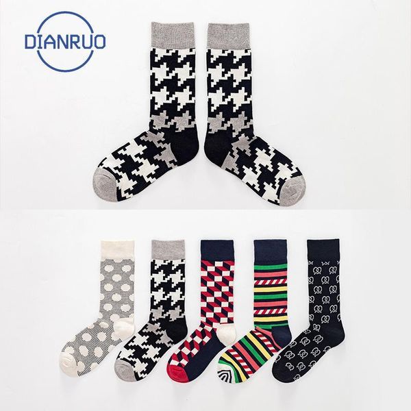 

dianruo 1 pair winter spring personality stripe socks cotton men crew skateboard socks funny pattern skateboard gift n5841, Black