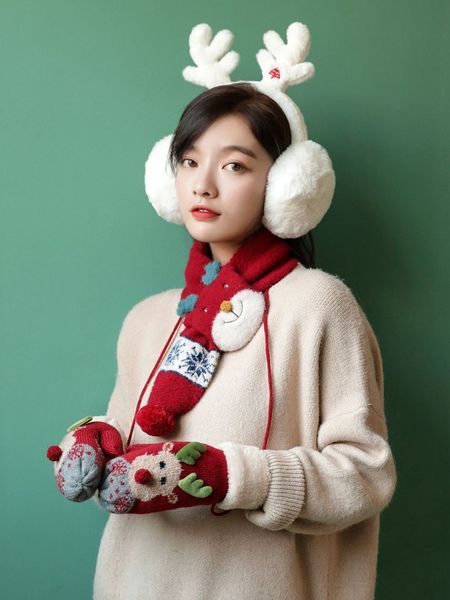 

glove girl cute korean version students warm and thick cotton plush cold proof winter hanging neck cartoon christmas
