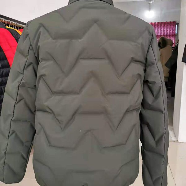 

quality assurance of men's down jacket, Black