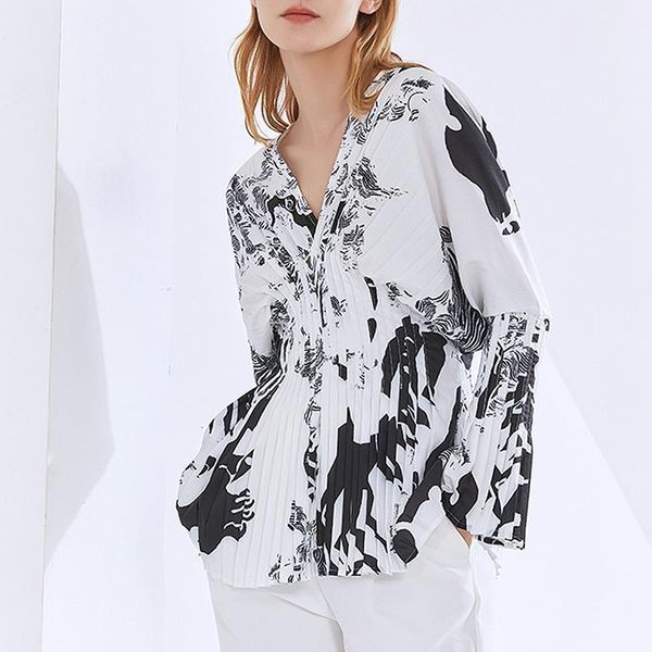 

korean spring 2021 new fashion v-neck lantern sleeve pleated slim personality print shirt vintage women blouse cc511, White